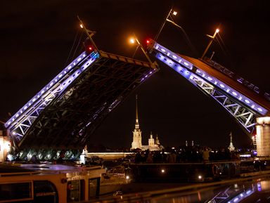 Музыка разводных мостов Петербурга: групповая прогулка на теплоходе