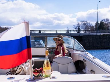 По каналам Петербурга на катере с гидом – индивидуальная экскурсия