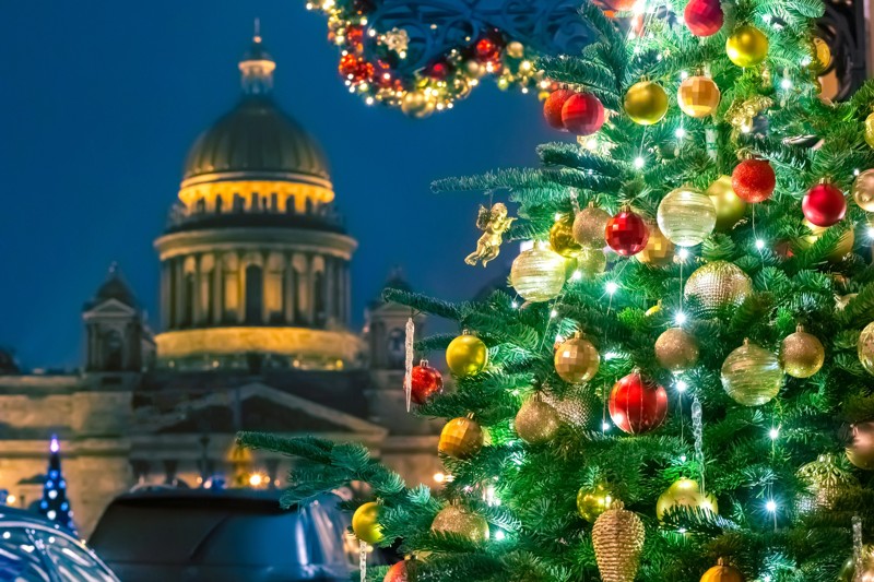 Новогодний Петербург: огни, подарки, чудеса – групповая экскурсия