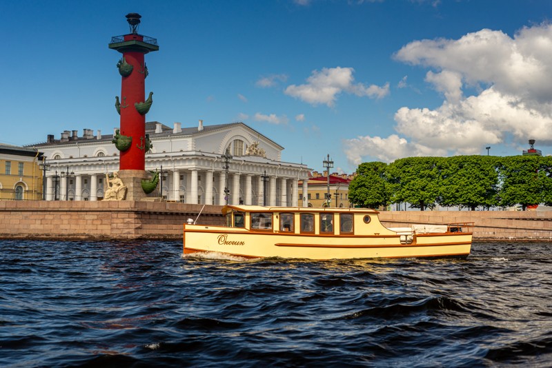 Город горожан: по Петербургу на уютном катере – индивидуальная экскурсия
