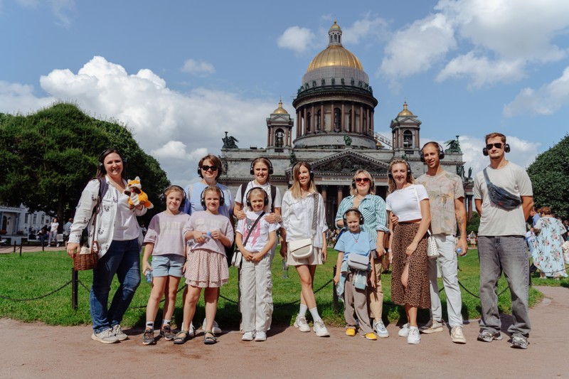 Иммерсивная прогулка по центру Петербурга – групповая экскурсия