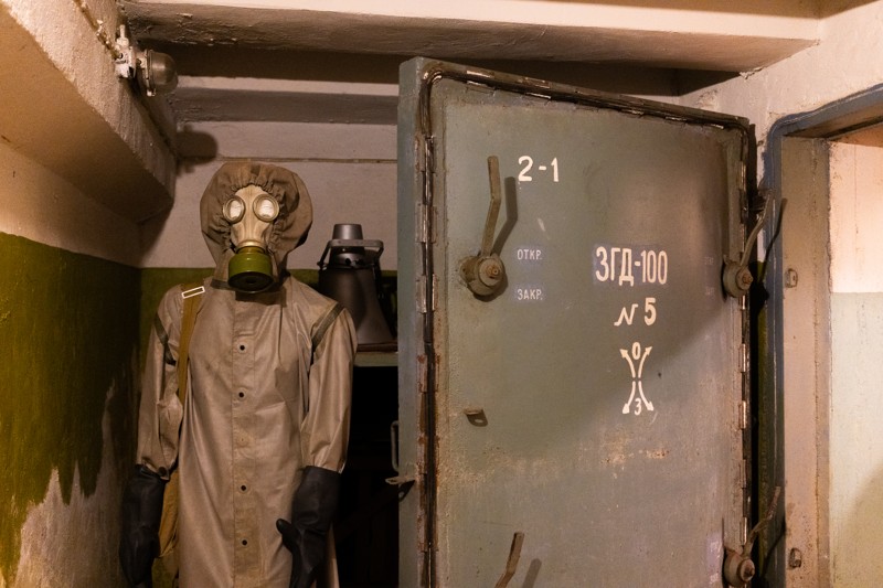 Спуск в подземное противоядерное убежище Петербурга – индивидуальная экскурсия