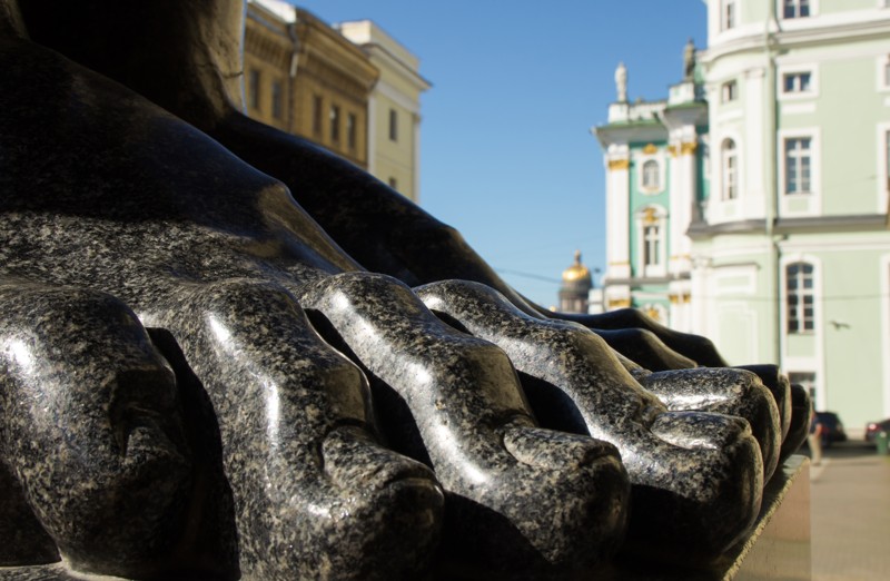 Фейк-тур от Дворцовой до Казанской – групповая экскурсия