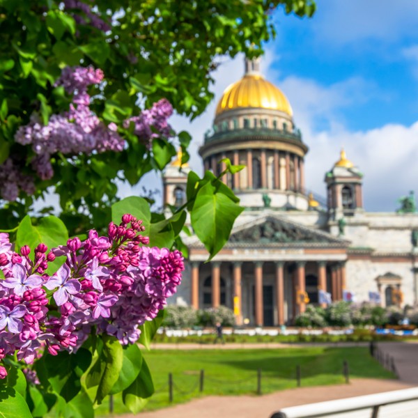 Семейная прогулка по Исаакиевскому собору с иммерсивным аудиогидом – индивидуальная экскурсия